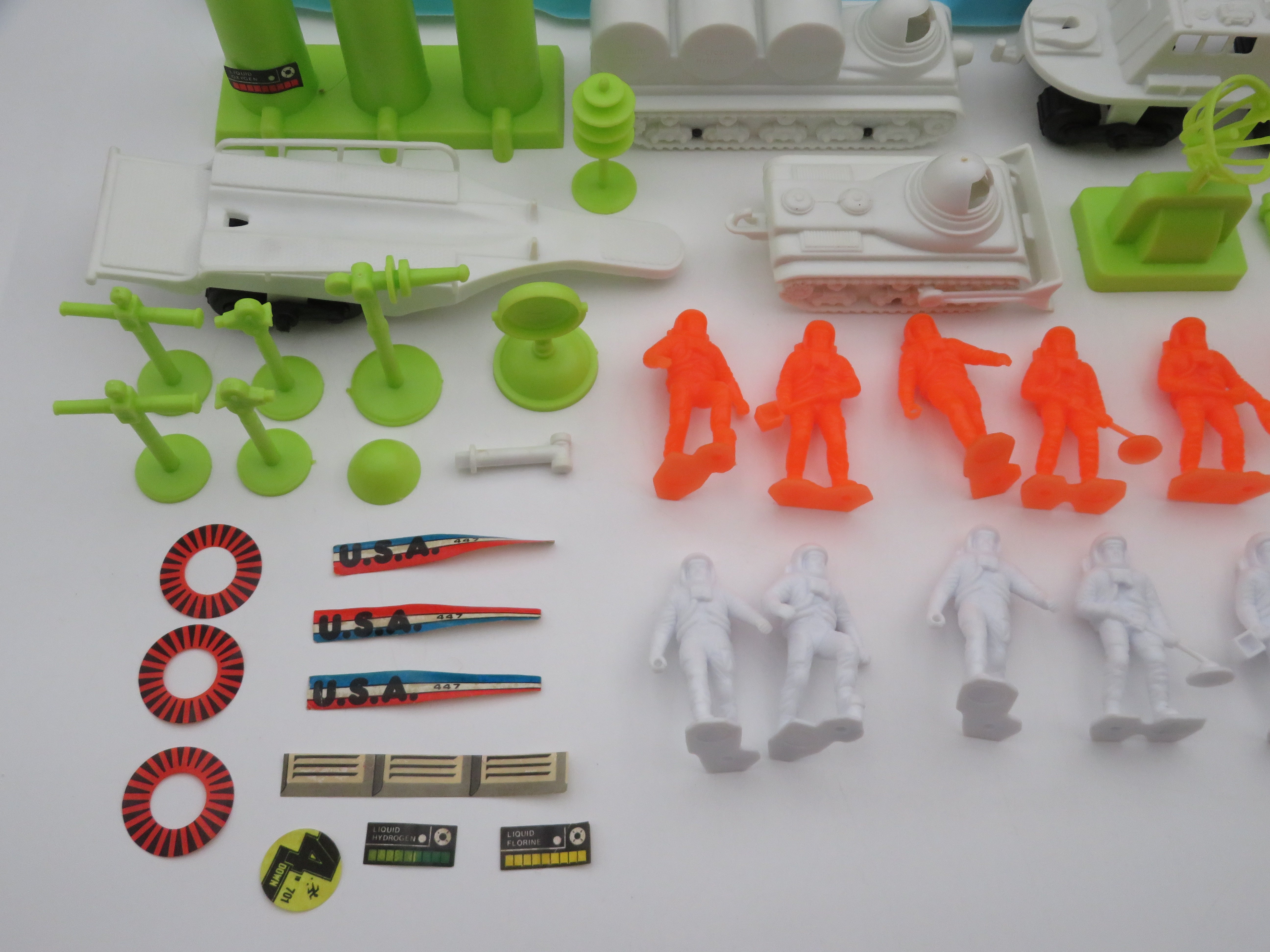 VINTAGE Galaxy Command Playset - Louis Marx & Co./Marx Toys (1979) #4206 Collectible